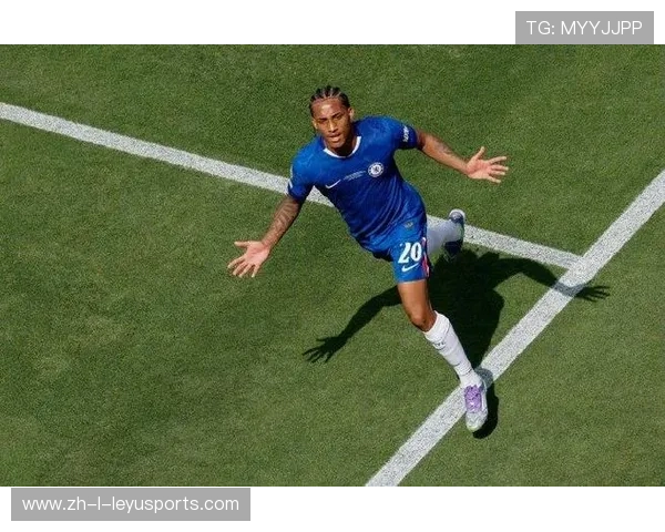 切尔西边路送入威胁球，帕尔默低射扩大比分